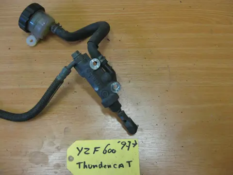 REMPOMP ACHTER Yamaha YZF 600 Thundercat 1996 - 2003