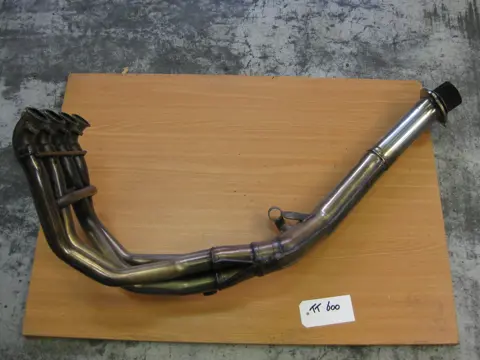 UITLAATBOCHTEN Triumph TT 600 2002 - 2003