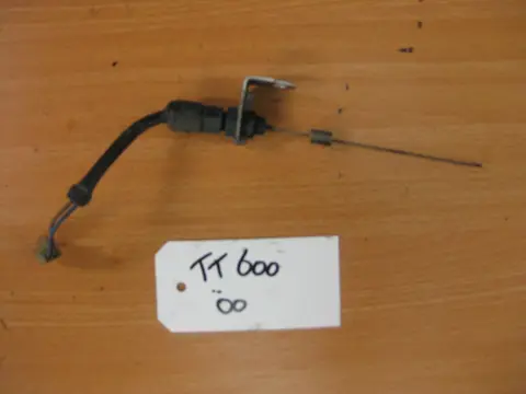 ACHTER REMKLAUW Triumph TT 600 2002 - 2003