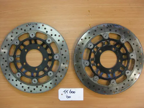 REMSCHIJVEN SET Triumph TT 600 2002 - 2003