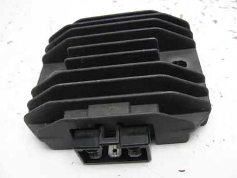 Regulator rectifier  Yamaha YZF 600 Thundercat 1996 - 2003