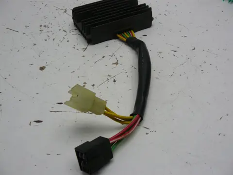 SPANNINGSREGELAAR Ducati 916 1995 - 2002
