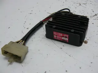Regulator rectifier  Yamaha YX 600 Radian 1985 - 1990