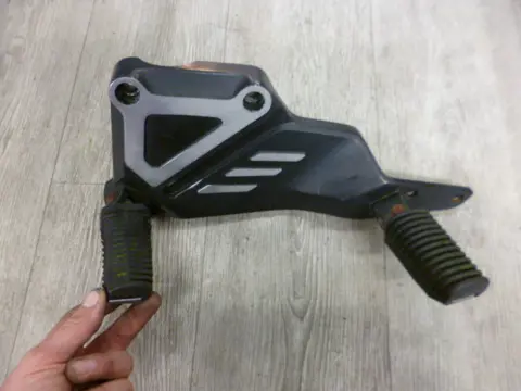 LINKER SCHETSPLAAT BMW K 1100 1993 - 1997
