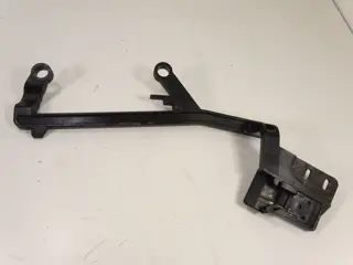 RECHTER KOFFERBEUGEL Triumph Trophy 900 1996 - 2010