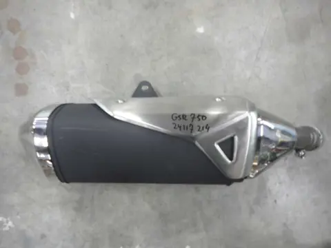 UITLAAT Suzuki GSR 750 2011 - 2016 / 2011 - 2016