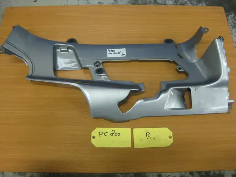 RECHTER ZIJKUIP KLEIN Honda PC 800 1989 - 1990