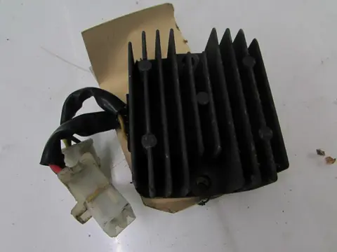 SPANNINGSREGELAAR Honda CMX 250 1982 - 1983