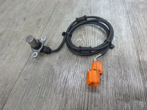 ABS SENSOR VOOR Honda VFR 800 I 2002 - 2013