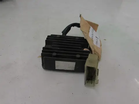 SPANNINGSREGELAAR Yamaha Overige Yamaha 1960 - 2021