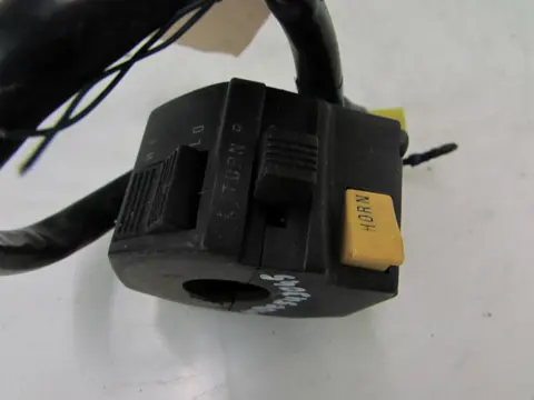 STUURSCHAKELAAR LINKS Suzuki GSX 400 X Impulse 1986 - 1989