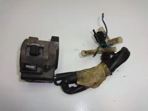 STUURSCHAKELAAR LINKS Honda CMX 250 1982 - 1983