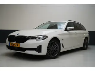 BMW 5-serie Touring 530e Business Edition Plus | Harman Kardon | SoH 94% | Head Up | Trekhaak | Adap