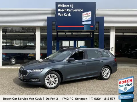 Skoda Octavia Combi 1.0 e-TSI Ambition / Automaat / Adaptieve Cruise-Control / Head-Up Display / Stu