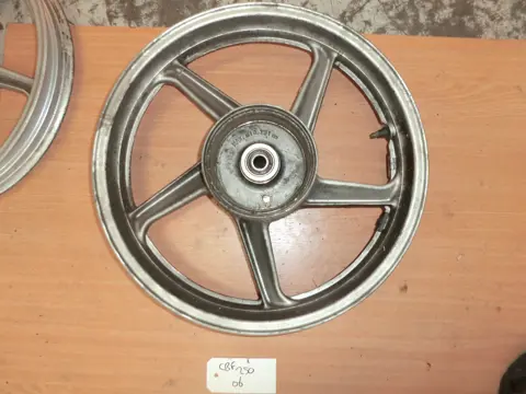 ACHTER VELG Honda CBF 250 2004 - 2012