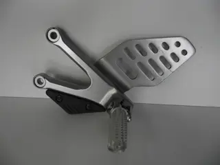 Main step holder left Yamaha YZF R6 2008 - 2009