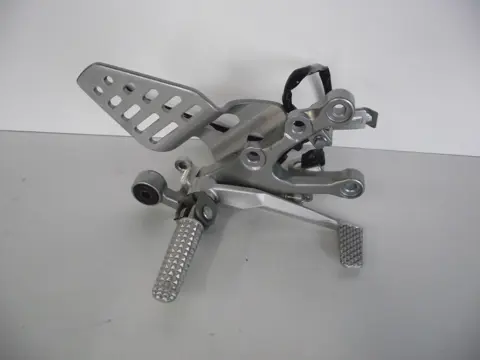 Main step holder right Yamaha YZF R6 2008 - 2009