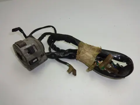 STUURSCHAKELAAR LINKS Honda VT 500 1983 - 1986
