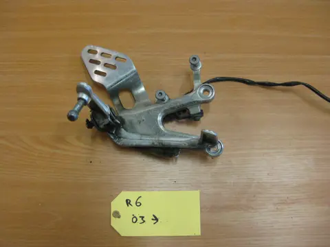 RECHTER SCHETSPLAAT Yamaha YZF R6 2003 - 2005