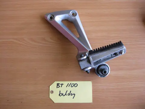 DUO VOETSTEUN LINKS Yamaha BT 1100 2001 - 2005