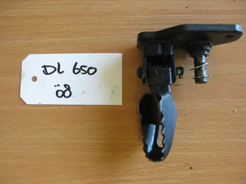 RECHTER SCHETSPLAAT Suzuki DL 650 V STROM 2003 - 2011