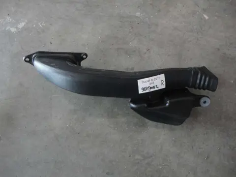 RECHTER LUCHTAANZUIGBUIS Ducati 848 2008 - 2010 / 2010 -