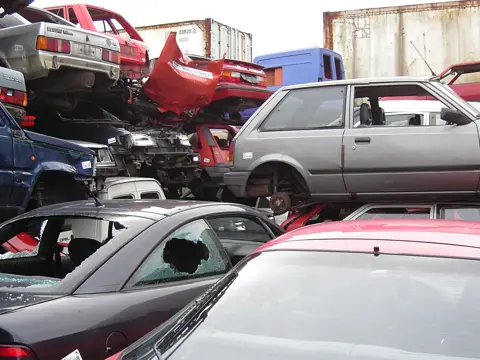 Mugro autorecycling bied export motoren