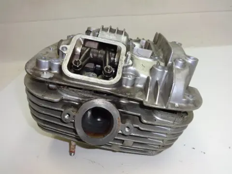 CILINDERKOP Suzuki VS 700 Intruder 1985 - 1991