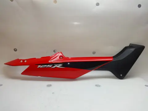 RECHTER ACHTERKANT Honda CBR 125 R 2007 - 2010