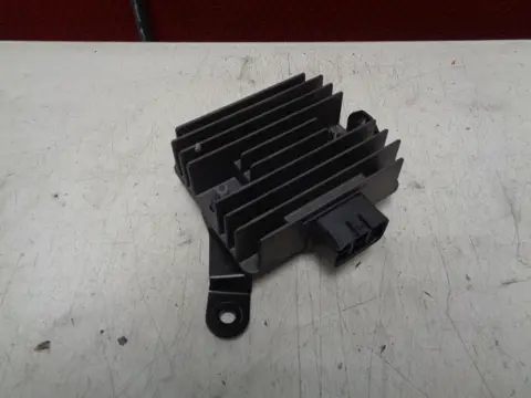 SPANNINGSREGELAAR Kawasaki Z 1000 2014 - 2016