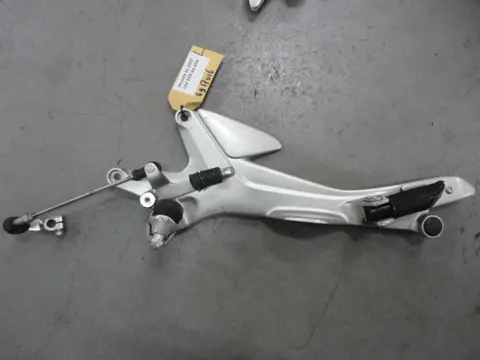 LINKER SCHETSPLAAT Honda CBF 600 2004 - 2007 / 2008 - 2011