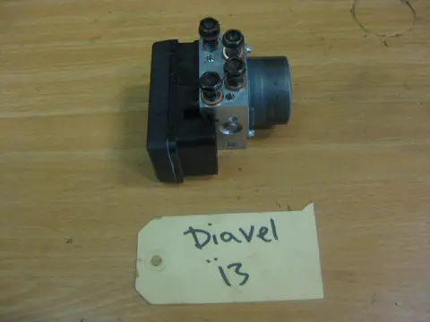 ABS POMP Ducati Diavel 2011 - 2015
