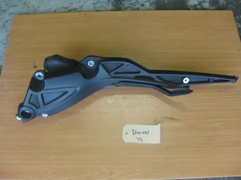 ACHTER SUBFRAME Ducati Diavel 2011 - 2015