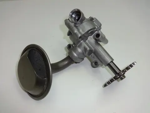 OLIEPOMP Honda VF 1100 C Magna 1983 - 1995