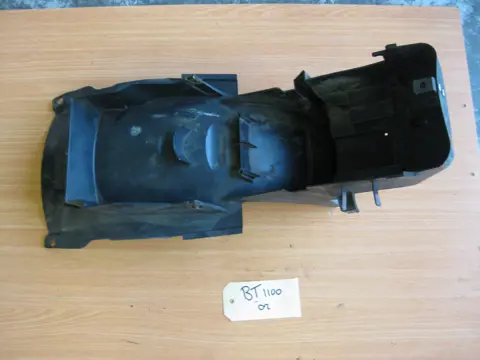 ACHTER SPATBORD Yamaha BT 1100 2001 - 2005