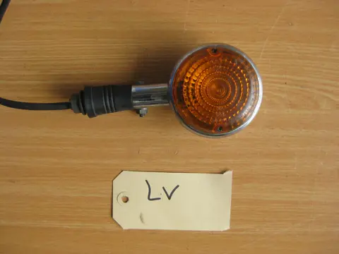 KNIPPERLICHT LINKS VOOR Yamaha V max 1987 - 2002