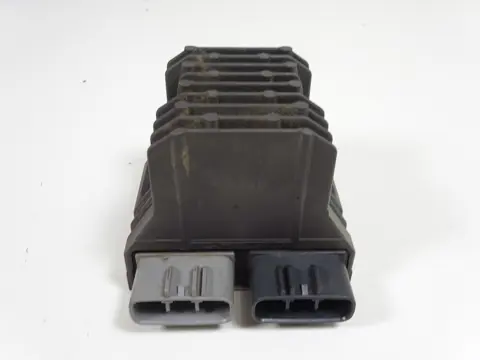 SPANNINGSREGELAAR Yamaha YZF R1 2004 - 2006