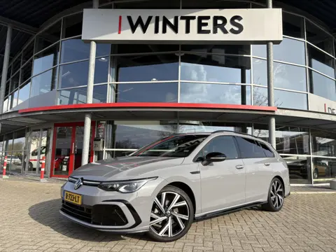 Volkswagen Golf Variant 1.5 eTSI / 150 pk R-Line Business+ Automaat | 19" Lichtmetalen velgen | Navi