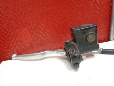 REMPOMP Suzuki UX 150 Sixteen 2008 - 2017