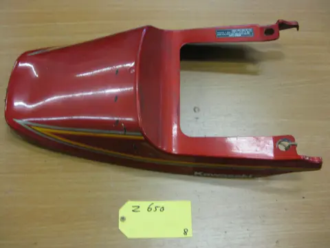 ACHTERKUIPDEEL Kawasaki Z 650 1970 - 2012
