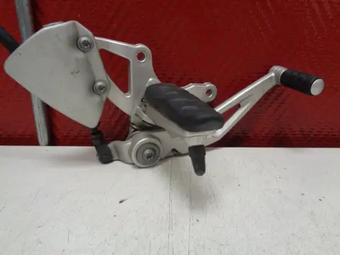 RECHTER SCHETSPLAAT BMW R 1200 R 2005 - 2011