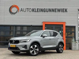 Volvo XC40 2.0 B3 Core / Stoel & Stuurverwarming / Trekhaak Elektrisch Wegklapbaar / Google Maps Nav