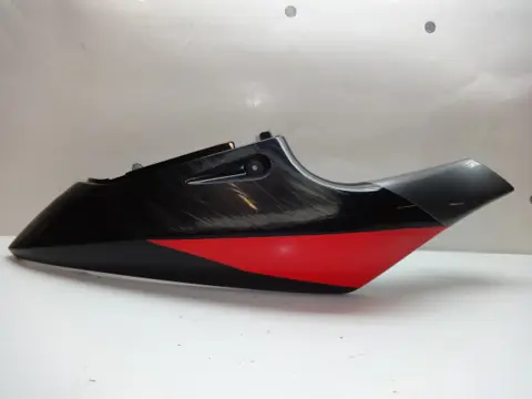 RECHTER ACHTERKANT Suzuki GSX R 600 1995 - 2000