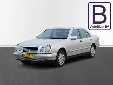 Mercedes-Benz E-Klasse 280 Elegance Youngtimer in perfecte staat