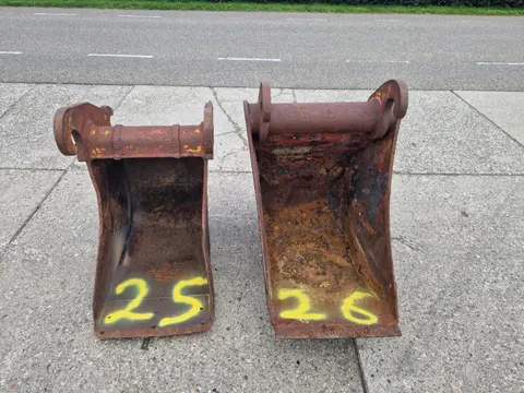 Boforce smalle dieplepel en Verachtert V-bak