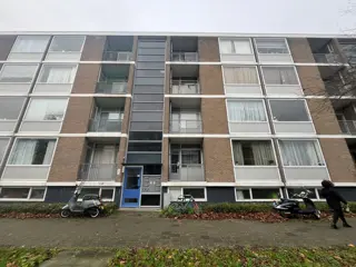 Woning aan de Zwaardvegersgaarde te Den Haag