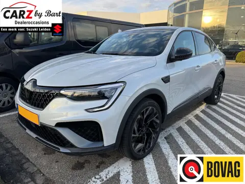 Renault Arkana 1.6 E-TECH FULL HYBRID 145 ESPRIT ALPINE AUT. Sportstoelen | Panoramadak | Stuurverwa