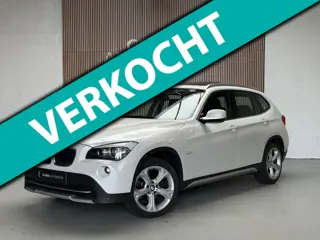 BMW X1 SDrive20i Business - PANORAMADAK - NAVI - CAMERA - ORG NL