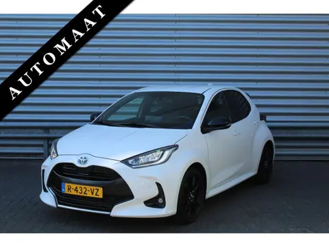 Toyota Yaris 1.5 Hybrid 116pk Executive Automaat NL-Auto NAP 10 Jaar Garantie Clima Cruise Navi Carp