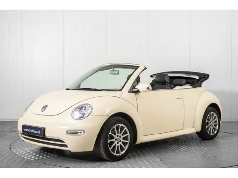 Volkswagen New Beetle Cabriolet 1.6 (bj 2004)